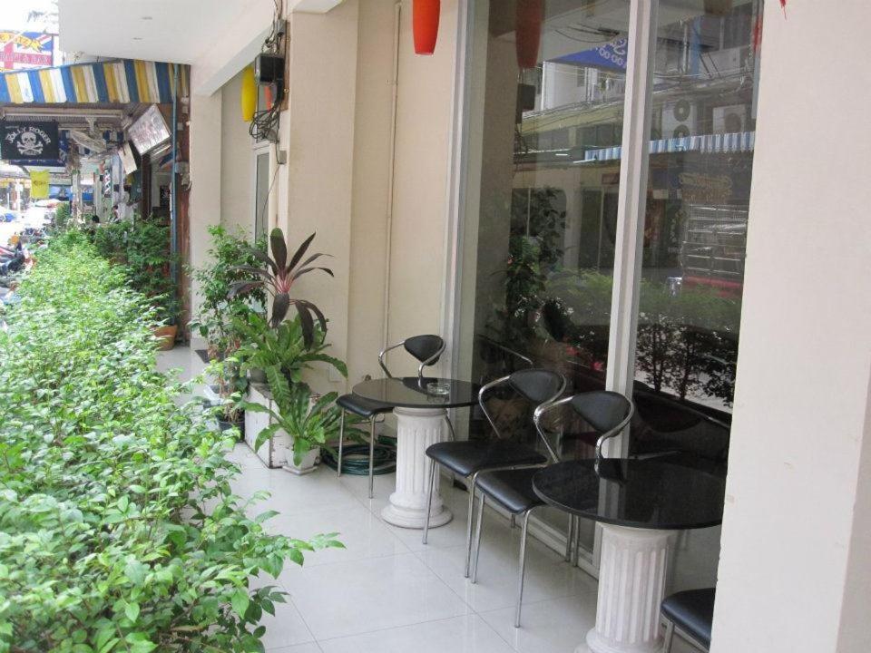 Westerly Hill Pattaya Exteriör bild